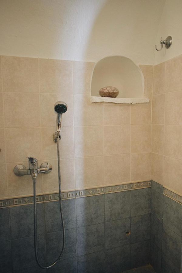 Yi Artistry 1-Bedroom Medieval Holiday House Kalamoti エクステリア 写真